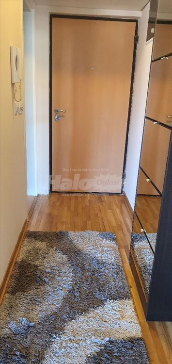 Izdajem svetlu Garsonjeru Lekino Brdo Mazuraniceva — 8