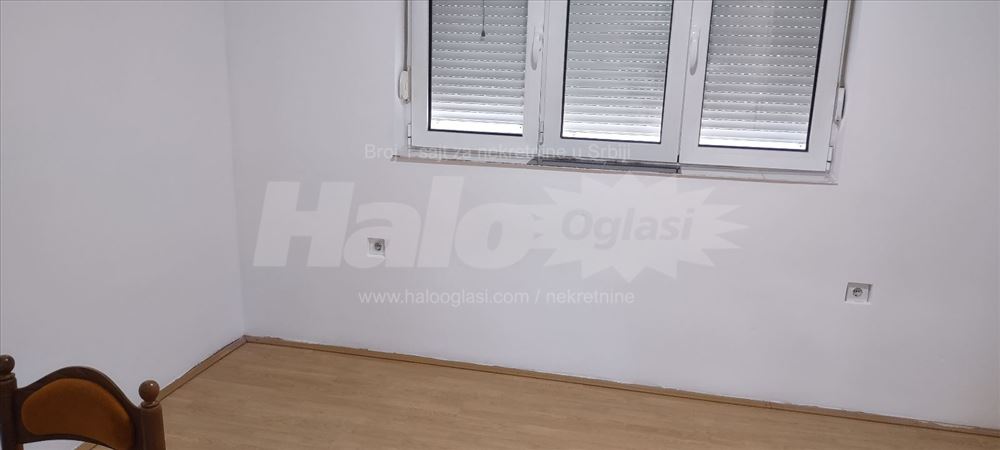 Izdajem trosoban stan od 60m2 — 3