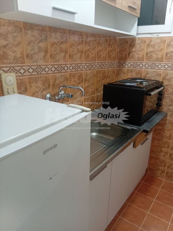 Izdajem trosoban stan u Batajnici — 7