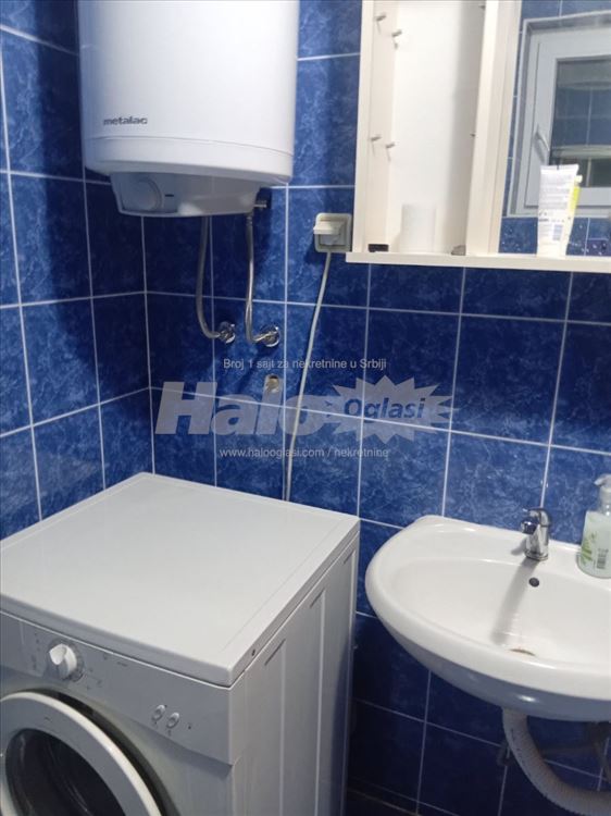 Izdajem trosoban stan u Batajnici — 9