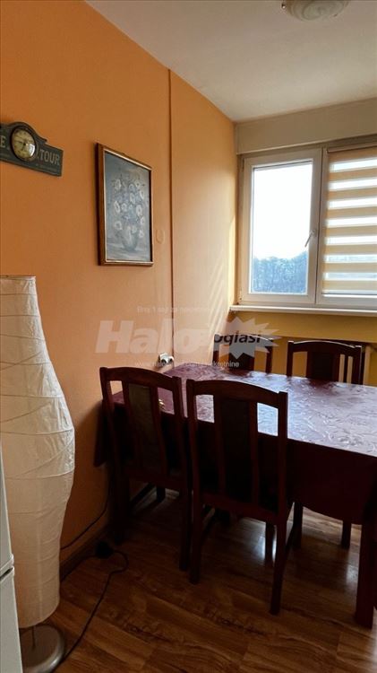 Izdajem trosoban stan u bloku 4 — 3