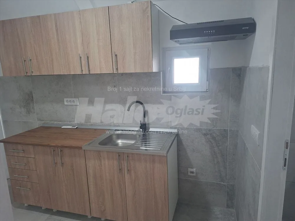 Izdajem trosoban stan u Borči — 9