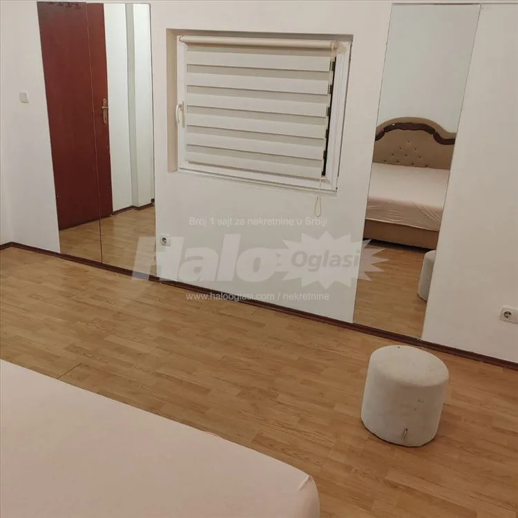 Izdajem trosoban stan u kući sa parkingom, Krnjača — 4