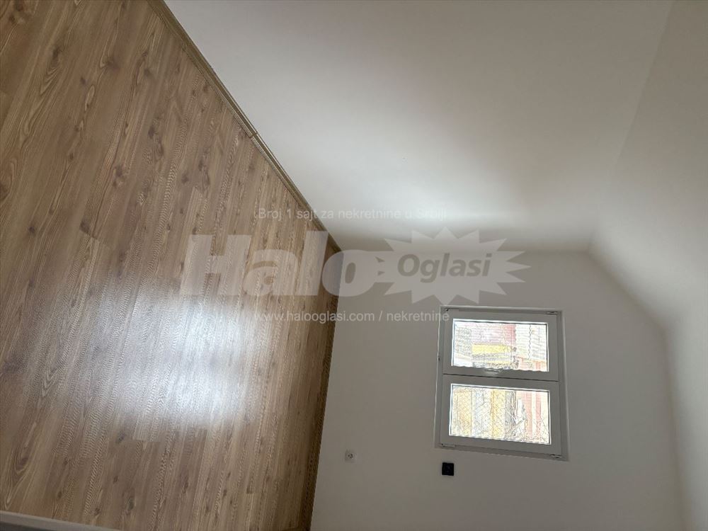 Izdajem trosoban stan u zemunu — 4