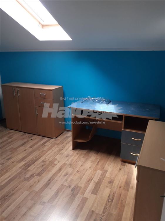 Izdajem trosobni stan od 75m2 — 5