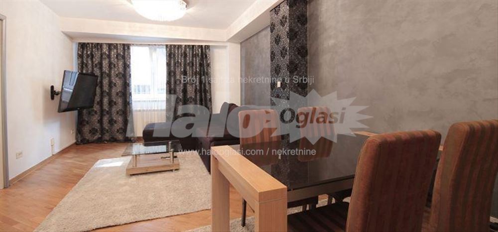 Izdajem trsoban stan kod Hotela Moskva u centru BG — 3