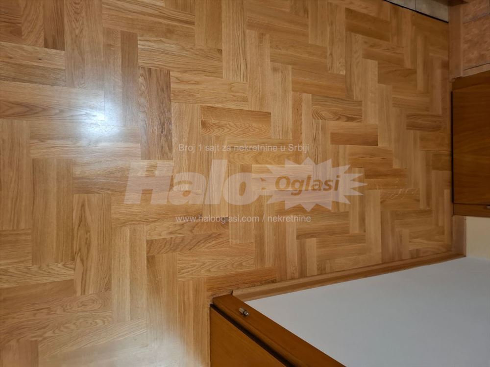 Izdajem u Kotežu komplet etažu u kući na spratu — 4