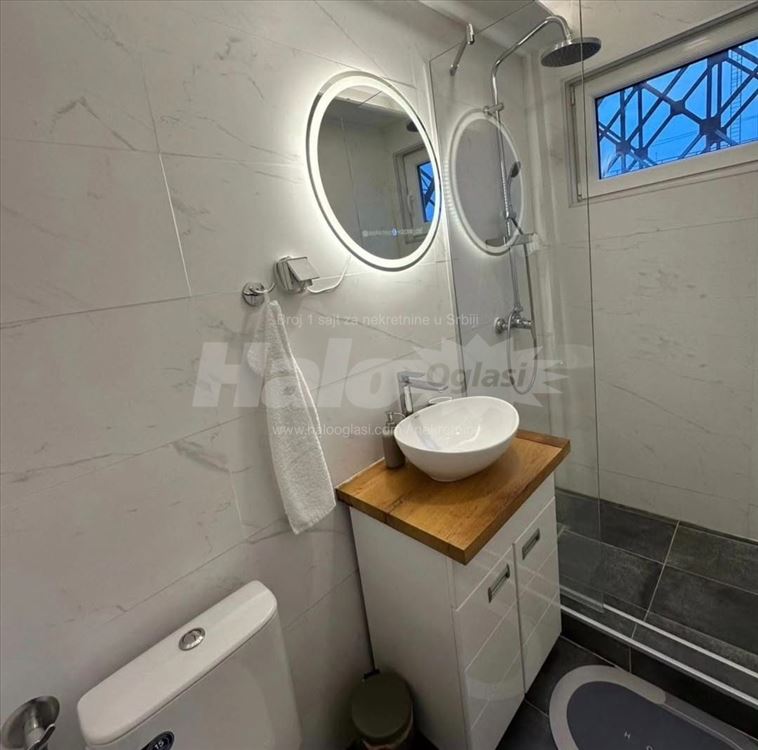 Izdajemo apartman na Savi, u centru Beograda — 2
