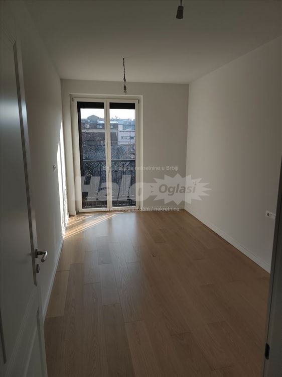 Izdajemo lux stan na ekskluzivnoj lokaciji od 115 — 2