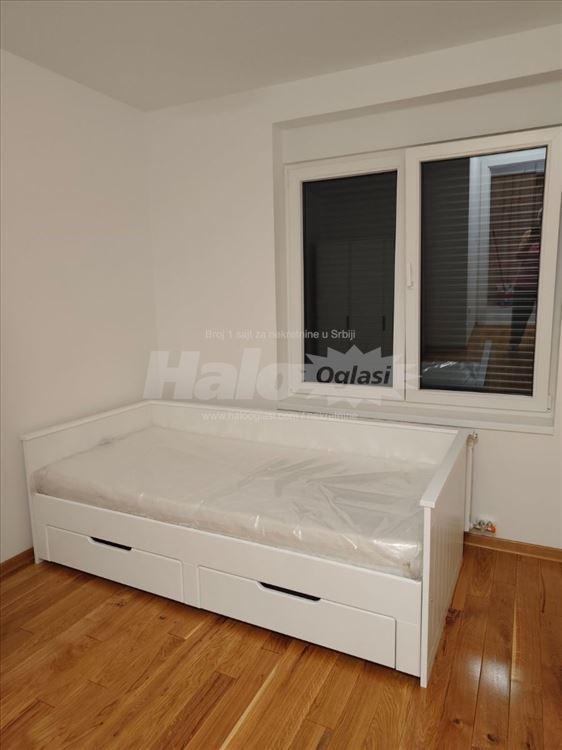 Izdajemo lux Stan u Batanici — 13