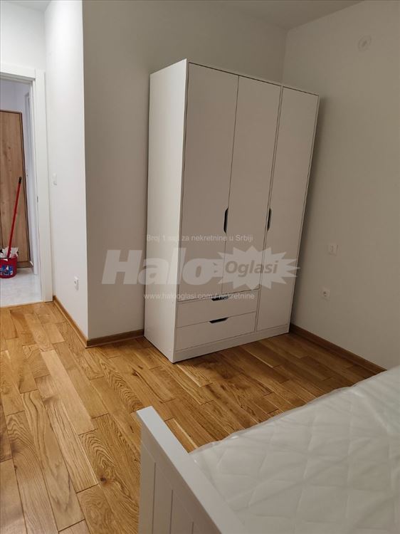 Izdajemo lux Stan u Batanici — 15