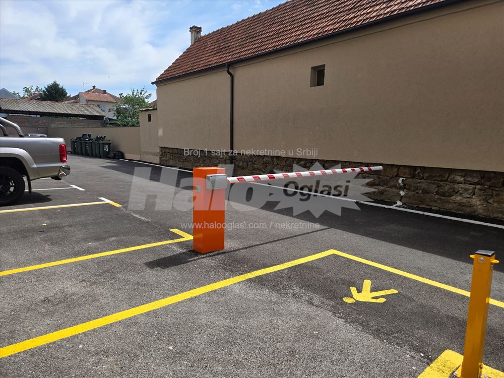 Izdajen Novo Lux stan — 4