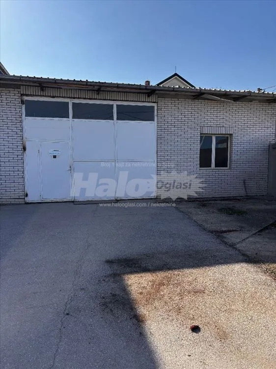 Izdaju se 4 magacina i dupleks kancelarija — 2