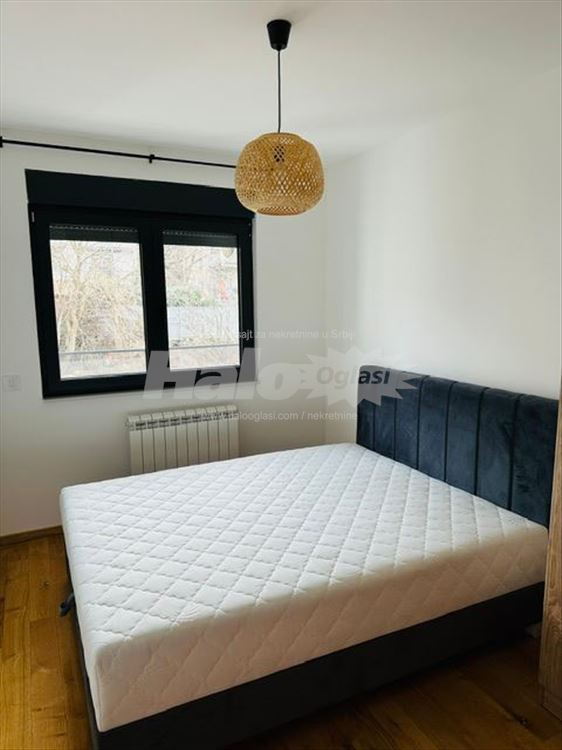 izdavanje 2.0 stana na Banjici, iza tržnog centra — 4