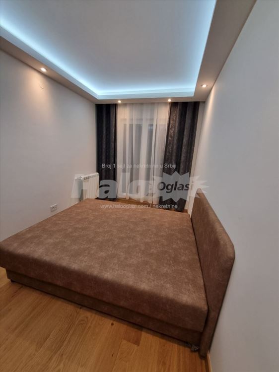 Izdavanje bulevar kralja Aleksandra, zvezdara — 8