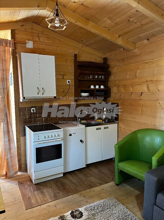 Izdavanje drvene kućice sa izolacijom — 2