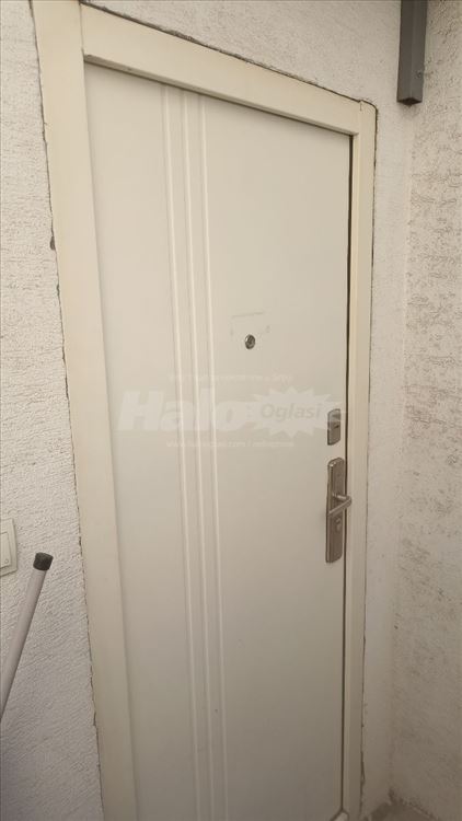 Izdavanje dvosoban stan na Ceraku — 2