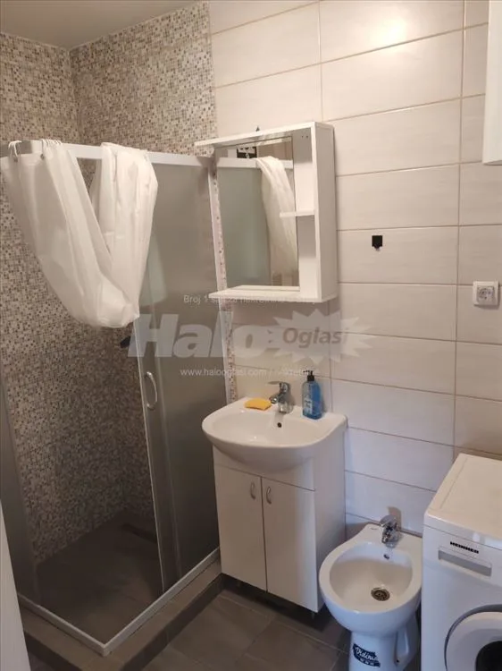 Izdavanje dvosobnog stana u Borci — 12