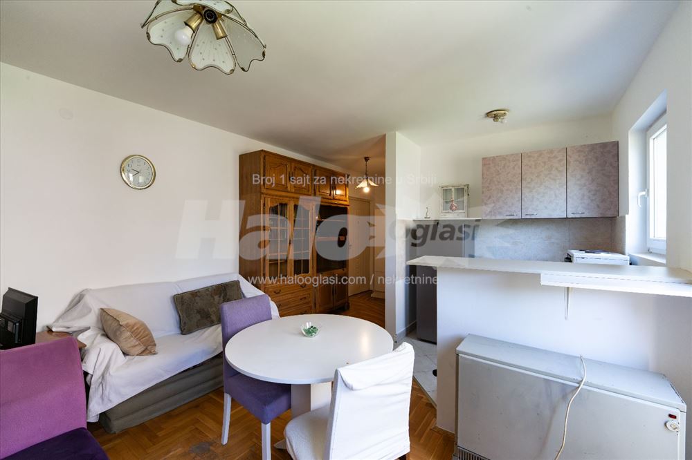 Izdavanje garsonjere – 28m², odlična lokacija — 3