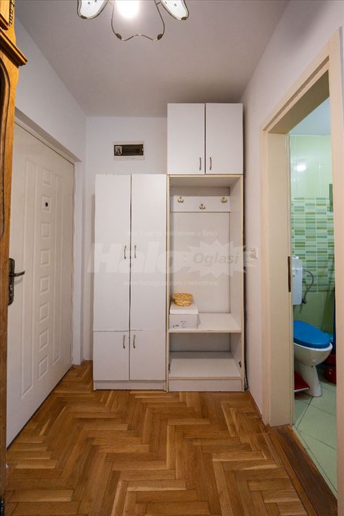 Izdavanje garsonjere – 28m², odlična lokacija — 5