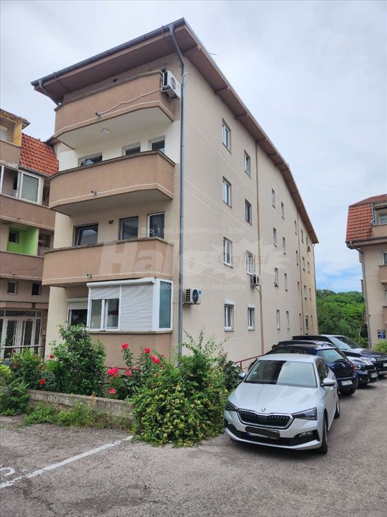 Izdavanje garsonjere – 28m², odlična lokacija — 7