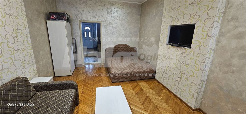 Izdavanje garsonjere Dečanska — 2