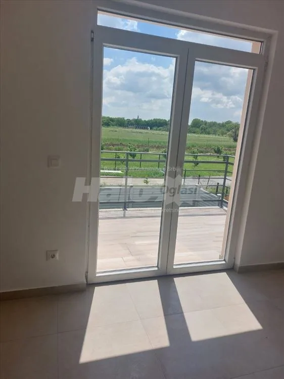 Izdavanje - Kuća 200m2, Dobanovci, Slovačka — 10