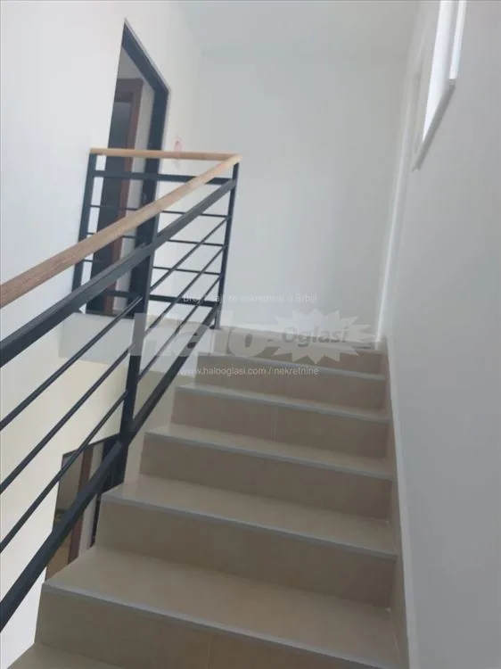 Izdavanje - Kuća 200m2, Dobanovci, Slovačka — 13