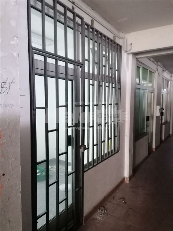 Izdavanje lokala 10m2 Brace Jerkovic — 2