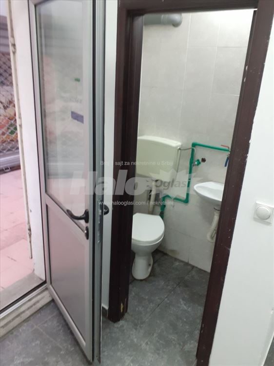 Izdavanje lokala 10m2 Brace Jerkovic — 4