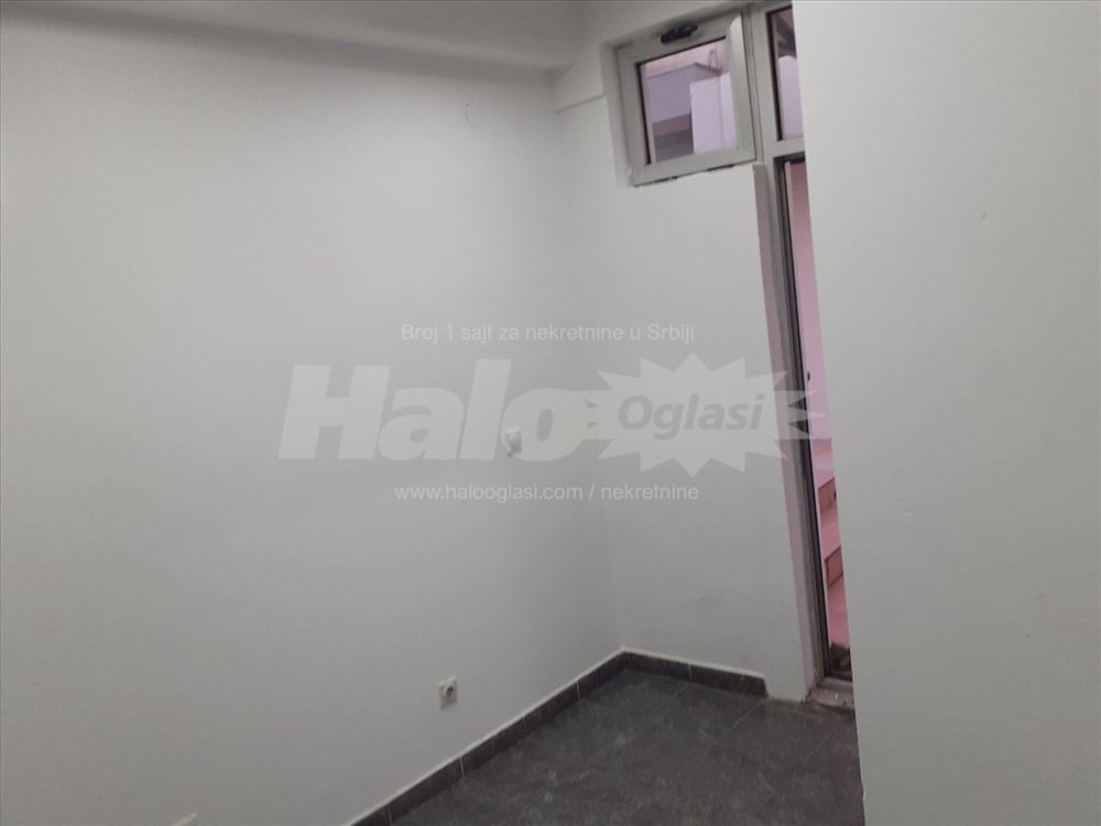 Izdavanje lokala 10m2 Brace Jerkovic — 10