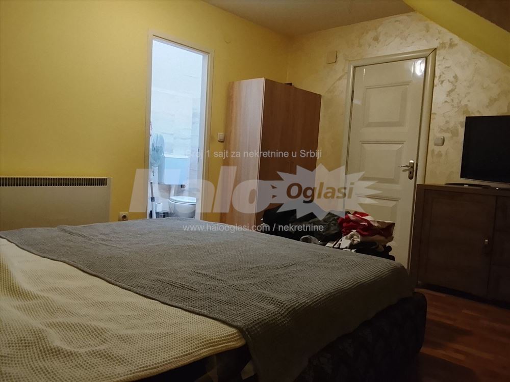 Izdavanje lux stana — 10