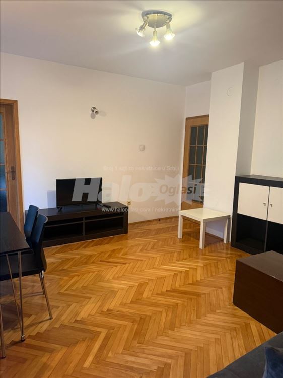 Izdavanje, moderan stan Vračar, Crveni krst 42m2 — 3