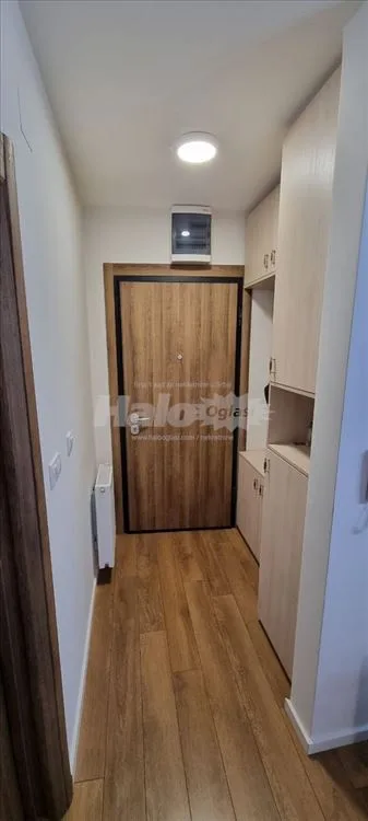 Izdavanje namestenog stana(novogradnja). — 7