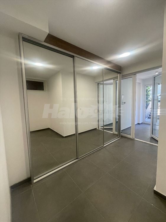 Izdavanje novog stana površine 42m2 — 2