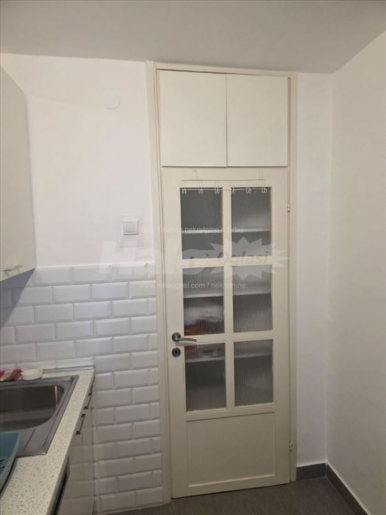 Izdavanje opremljenog stana — 11