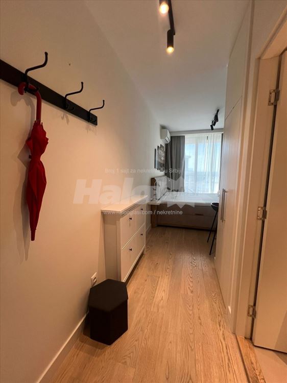 Izdavanje. Stan 28m2. Beograd na Vodi — 5