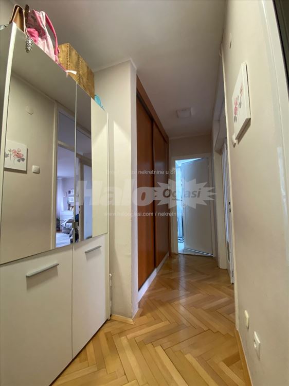 Izdavanje stana Filmski grad — 5