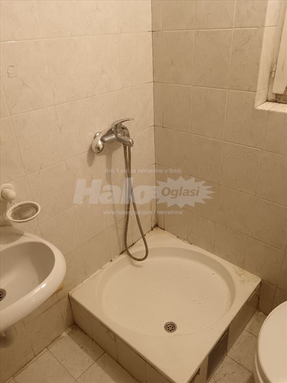 Izdavanje stana kod Karađorđevog parka — 4