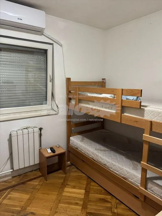 Izdavanje stana na Miljakovcu, odmah useljiv — 2