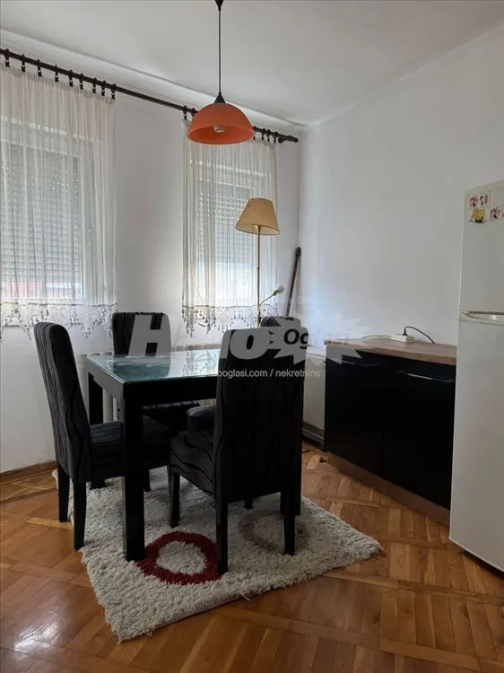 Izdavanje stana na Miljakovcu, odmah useljiv — 3