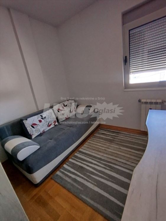 Izdavanje stana na Zvedari sa garažom — 7