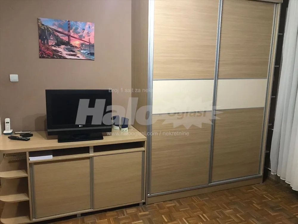Izdavanje stana, Rakovica, Labudovo brdo — 8