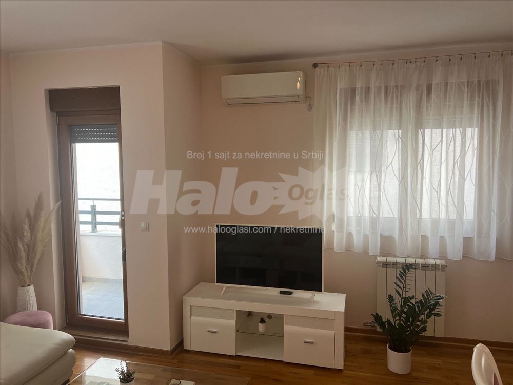 Izdavanje stana u blizini Olimpa, lux novogradnja — 6