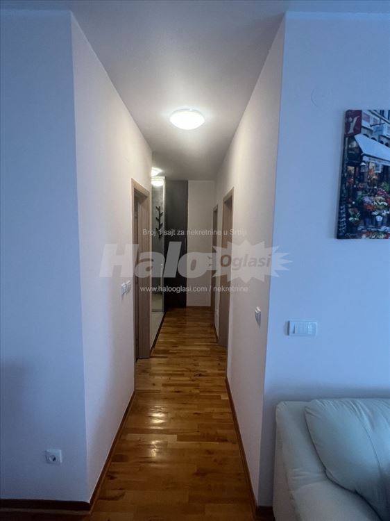 Izdavanje stana u blizini Olimpa, lux novogradnja — 12