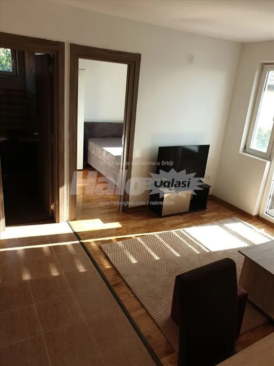 Izdavanje stana u Kaludjerici — 3