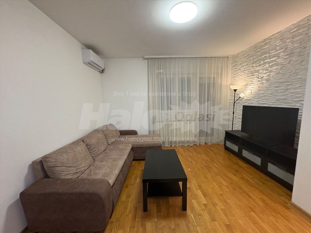 Izdavanje stana u Malom Mokrom Lugu — 2