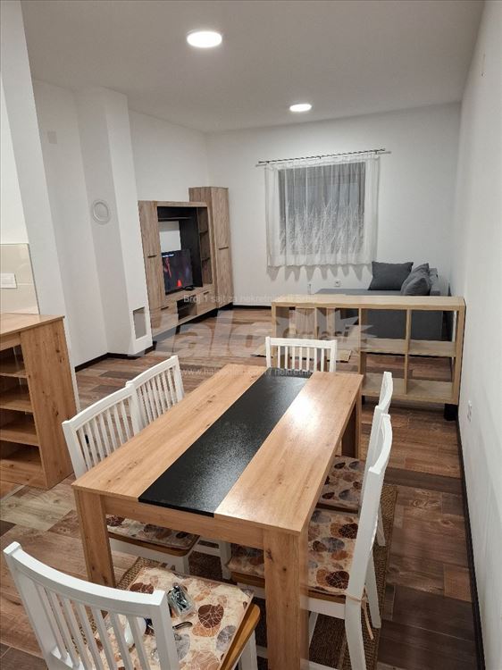 Izdavanje stana Železnik - Žarkovo — 11
