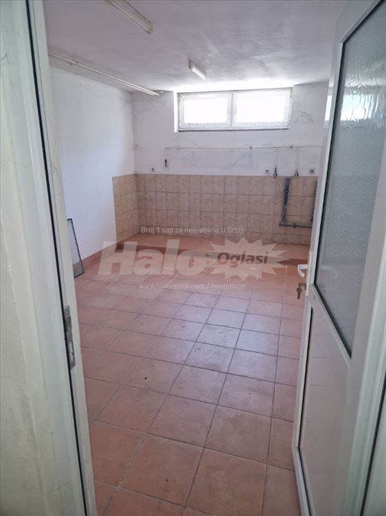 Izdavanje suterena za razne namene Zemun 150m2 — 4