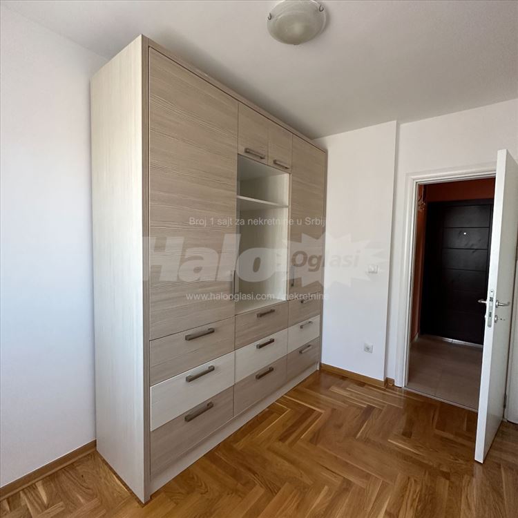 Izdavanje, trosoban stan 56m2 na odličnoj lokaciji — 7